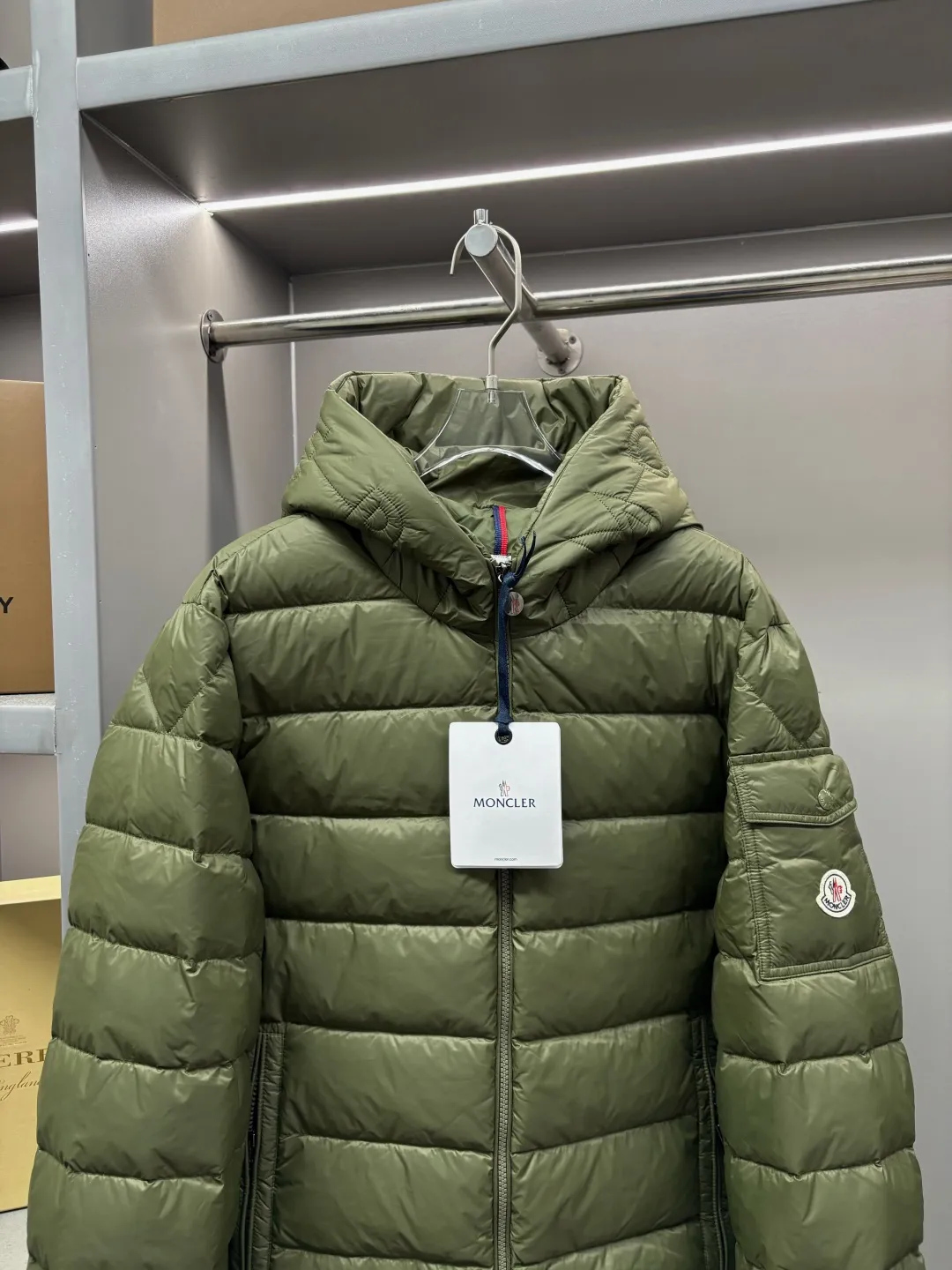 Moncler New Arrival ， “ ” Classic ，Versatile ， 。 ， ， ， ， ， 。 ， 。 ， ， ， ～ Sizes：M-XXXL ：Black